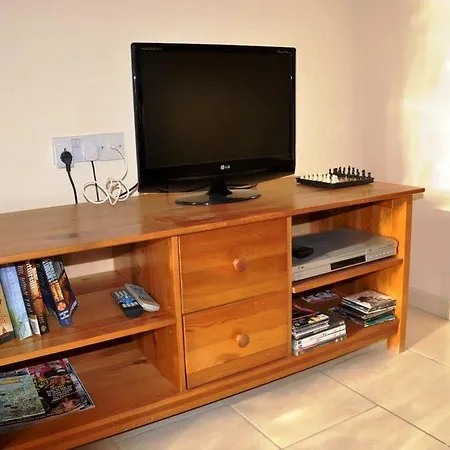Apartment Camellia Gardens