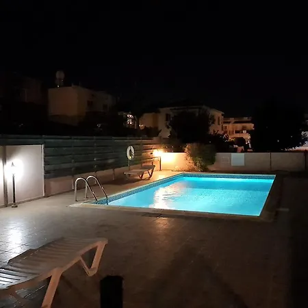Camellia Gardens Apartment *
